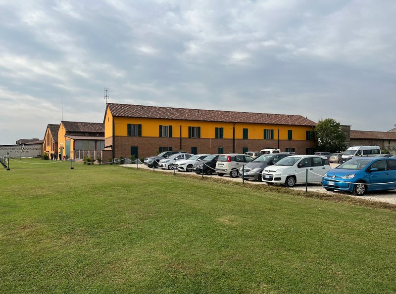 Area parcheggio e accesso