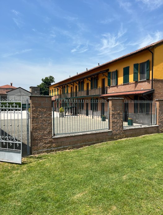 Vista esterna edificio principale